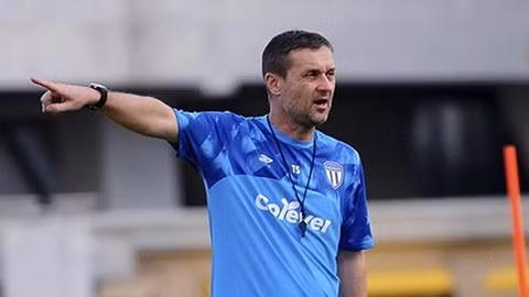 HLV Tomislav Steinbruckner tiếp tục gắn bó với CLB Thanh Hóa.