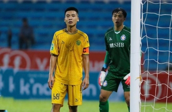 Trần Gia Huy ẩn ý chia tay Hòa Bình FC.