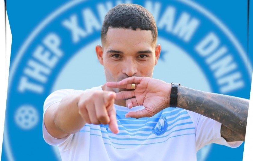 Rogerio Alves dos Santos gia nhập Công an Hà Nội sau khi chia tay Nam Định FC.