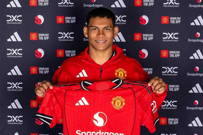 Diego Leon gia nhập Man United.