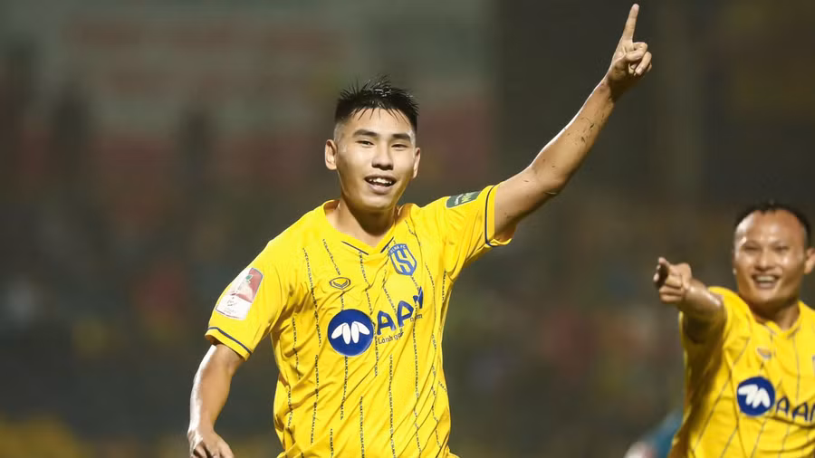 Đinh Xuân Tiến gia nhập Thể Công – Viettel.