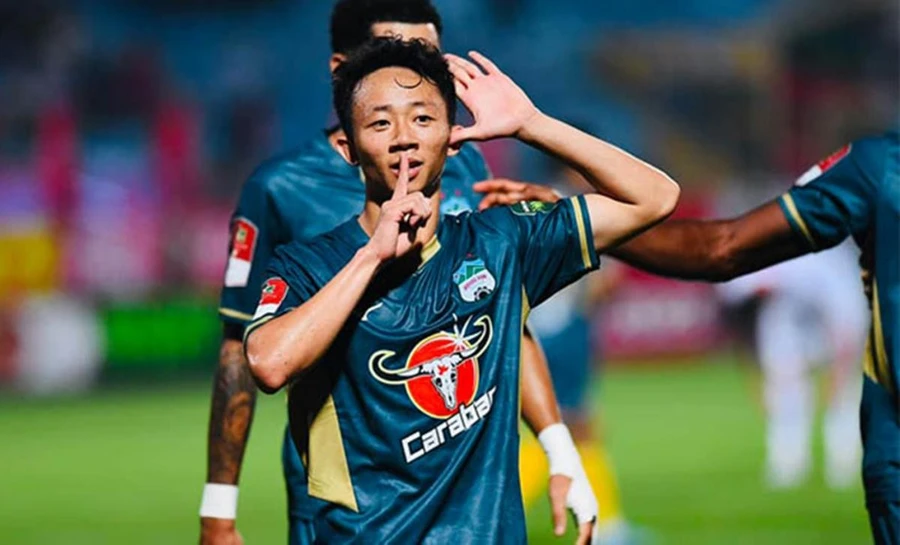 Châu Ngọc Quang được đồn đoán sắp gia nhập Ninh Bình FC.
