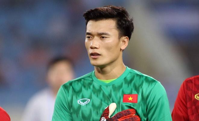 Bùi Tiến Dũng ký hợp đồng 2 năm với Hoàng Anh Gia Lai FC.