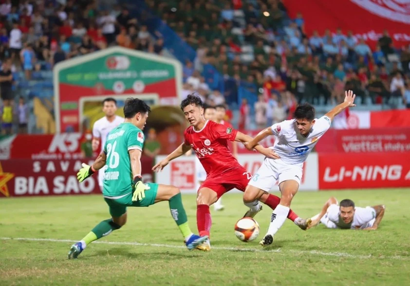 Nam Định để thua Thể Công – Viettel ở vòng 10 V-League.