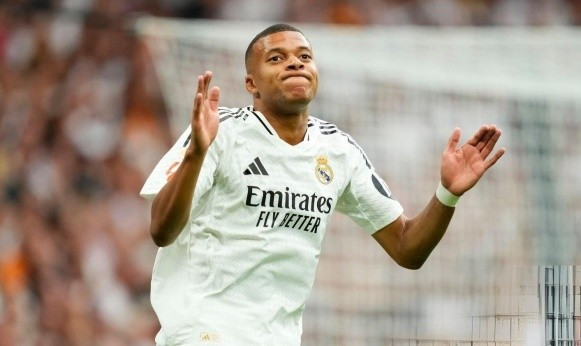 Kylian Mbappe chính thức kiện PSG ra tòa.