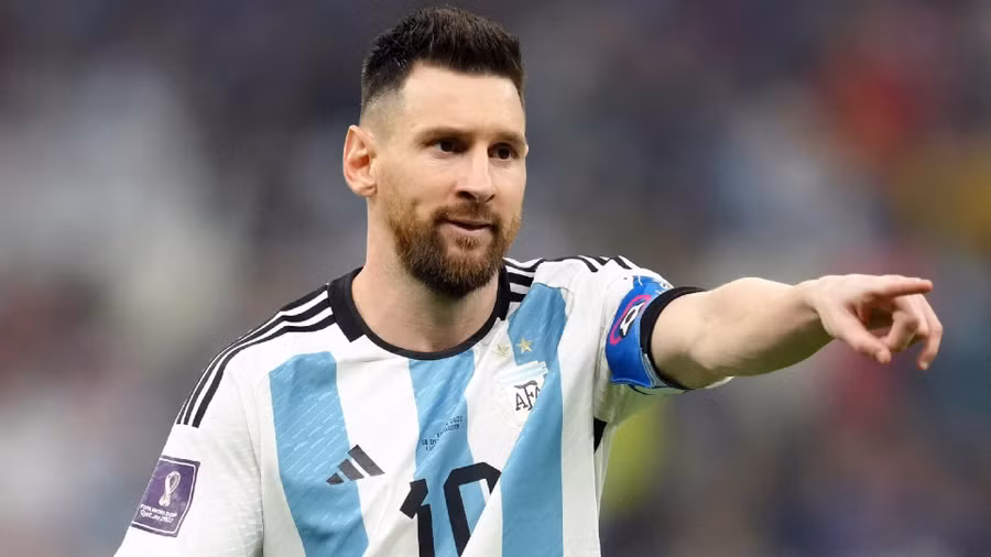 Messi dự đoán Lautaro Martinez đoạt Quả bóng Vàng 2024.