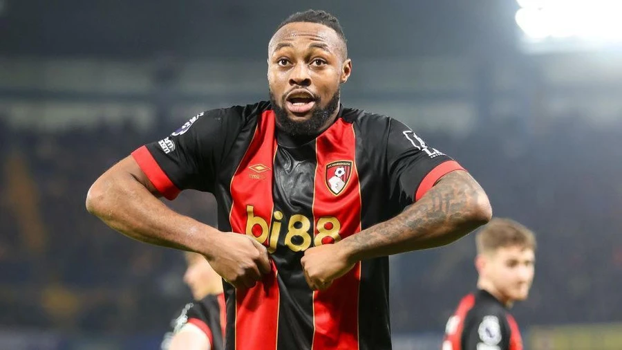 Antoine Semenyo hiện đang đàm phán hợp đồng với Man United.