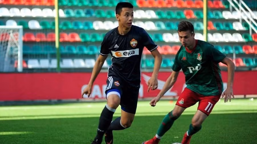  Li Teng Long thử việc trong màu áo Hà Nội FC.