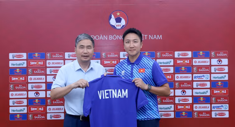 Ông Yoon Dong Hun làm tân chuyên gia thể lực của tuyển Việt Nam.