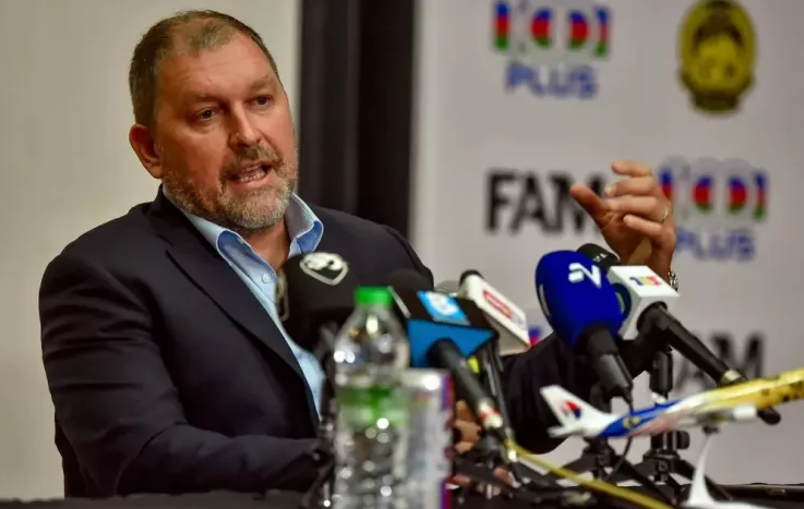 HLV Peter Cklamovski quyết thắng tuyển Việt Nam tại Thiên Trường.