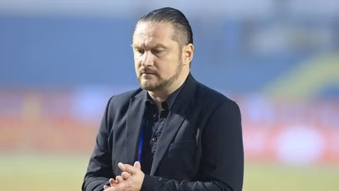 HLV Popov hài lòng với trận hòa Hà Nội ở vòng 6 V-League.