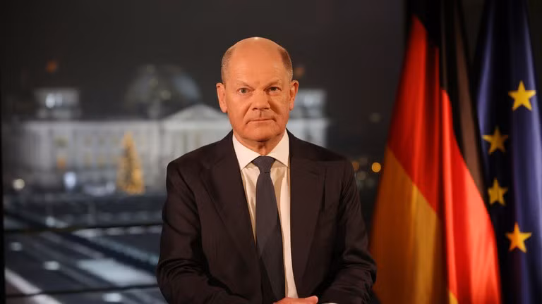 Thủ tướng Đức Olaf Scholz sau bài phát biểu thường niên mừng năm mới tới toàn quốc, ngày 29 tháng 12 năm 2024. 