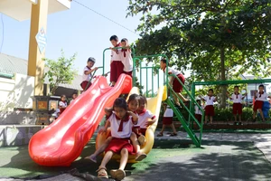 Học sinh Quảng Trị được nghỉ học từ ngày mai để tránh bão Kajiki.