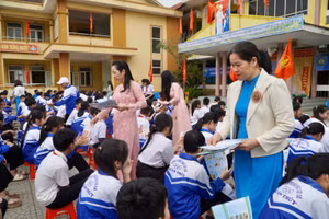 Tỉnh Quảng Bình chú trọng tuyên truyền phòng chống dịch trong trường học.