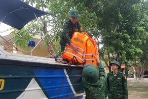 Các phương tiện, trang thiết bị sẵn sàng ứng phó với bão Trà Mi. 