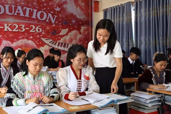 Các trường học vùng cao Lai Châu đang gấp rút ôn thi tốt nghiệp cho học sinh.
