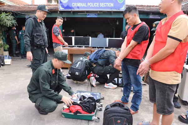Ban chuyên án bắt giữ nhóm lừa đảo qua mạng tại Campuchia.