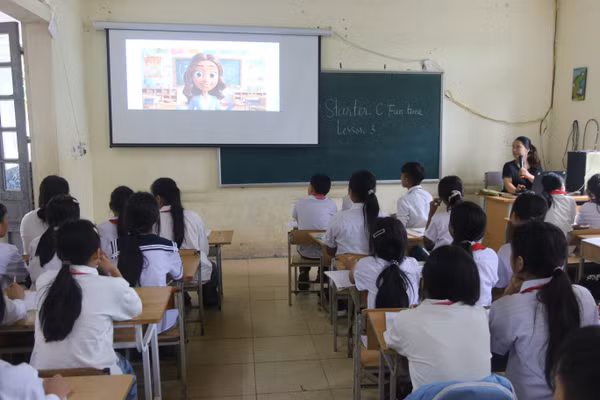Giáo viên vùng cao Lai Châu đang từng bước ứng dụng AI vào bài dạy.