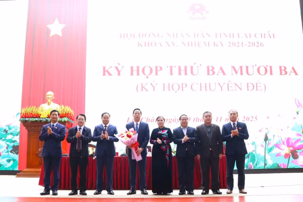Ông Hà Quang Trung được bầu giữ chức Chủ tịch UBND tỉnh Lai Châu.