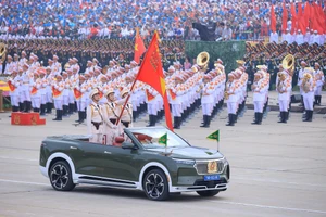 Khối diễu binh của lực lượng Công an tại A80. Ảnh: VGP/Nhật Bắc