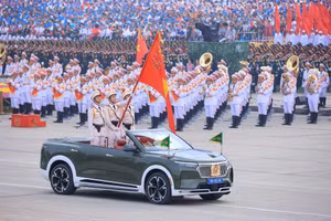 Khối diễu binh của lực lượng Công an tại A80. Ảnh: VGP/Nhật Bắc