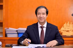 Bộ trưởng Nguyễn Kim Sơn: Nhà giáo cần một khung pháp lý chuyên biệt phù hợp