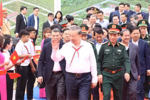 Tổng Bí thư Tô Lâm và các đồng chí lãnh đạo Đảng, Nhà nước đến dự Lễ khởi công.