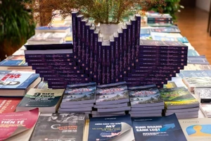 Phát biểu của Trưởng Ban Tuyên giáo và Dân vận Trung ương Trịnh Văn Quyết tại Lễ trao Giải thưởng Sách Quốc gia lần thứ VIII 