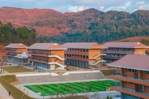 Đồng loạt khởi công 121 trường nội trú liên cấp tại các xã biên giới