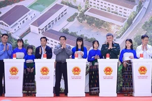 Khởi công đồng loạt 72 trường nội trú liên cấp tại các xã biên giới