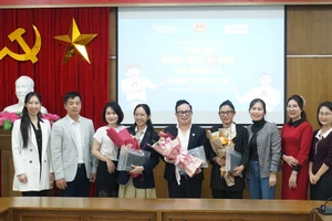 Giao lưu trực tuyến: Cùng con nói không với thuốc lá, thuốc lá điện tử