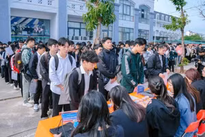 Doanh nghiệp tuyển dụng tại trường.