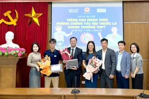  Giao lưu trực tuyến: Nâng cao nhận thức phòng chống tác hại thuốc lá trong trường THPT 