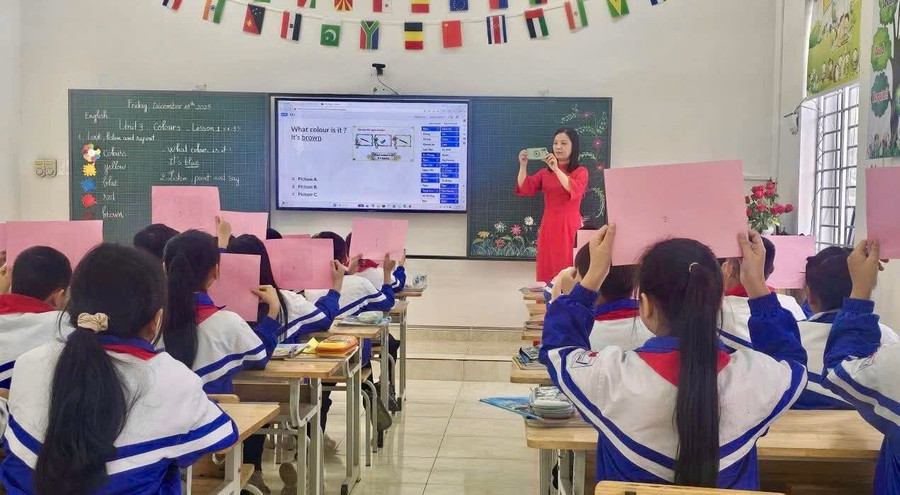 Đổi mới dạy học Tiếng Anh bằng ứng dụng AI tại Trường Tiểu học Nguyễn Trãi, Tuyên Quang.