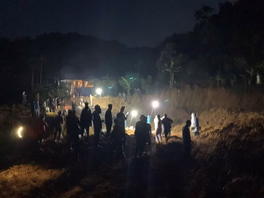 Nạn nhân cuối cùng của vụ sạt lở đất tại thôn Át Thượng, xã Minh Xuân đã được tìm thấy sau 16 ngày nỗ lực tìm kiếm.