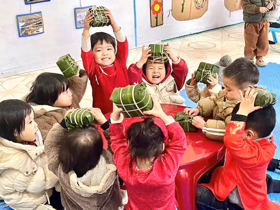 Các tiết học những ngày cuối năm rộn ràng và ấm áp tại các trường học tại Yên Bái.