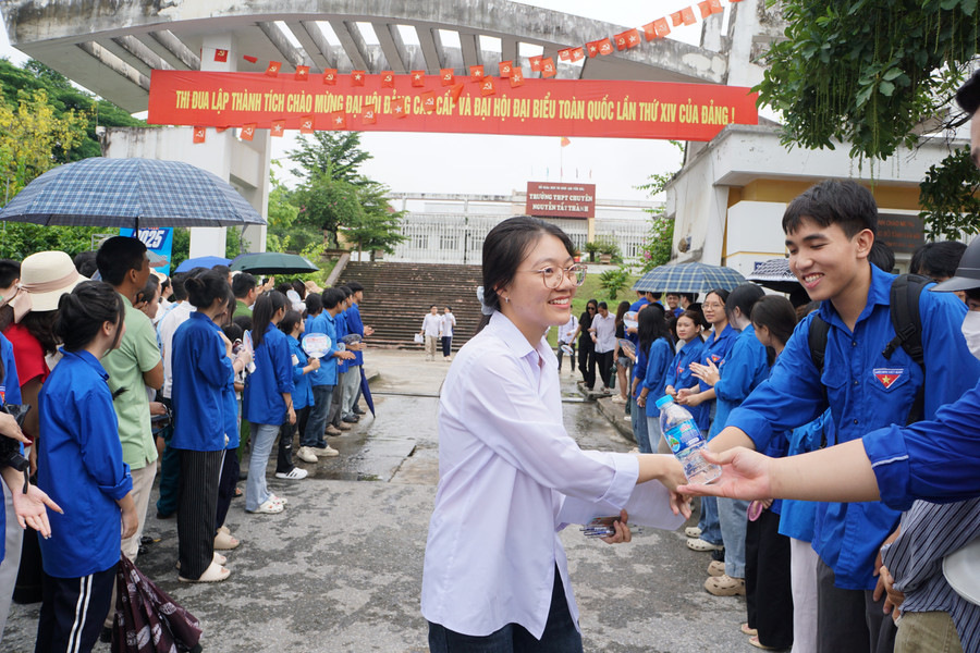Thí sinh Yên Bái thoải mái bước vào môn thi thứ 2. dsc05892.jpg