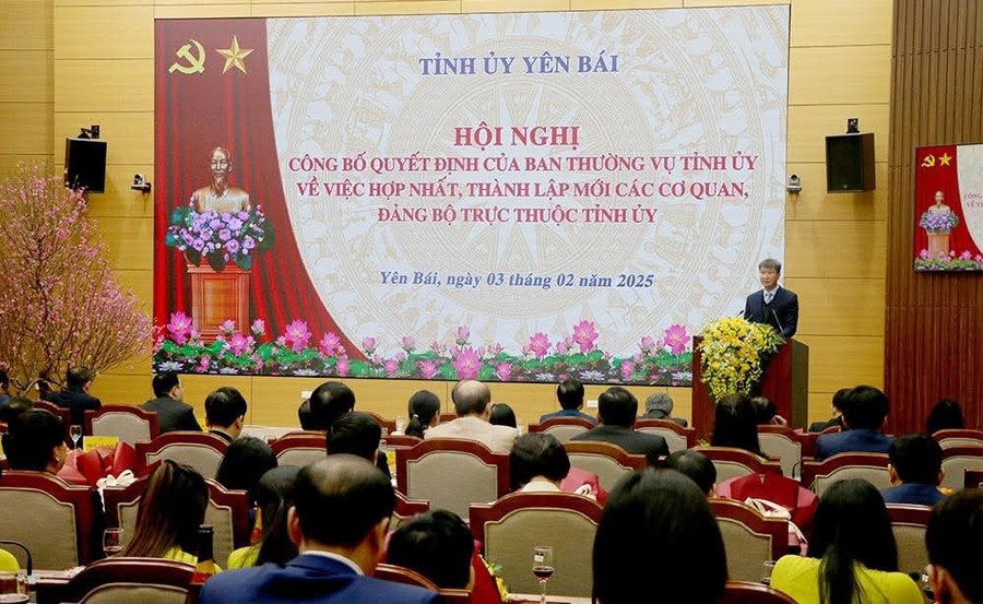 Hội nghị tại Yên Bái về việc hợp nhất, thành lập mới các cơ quan.