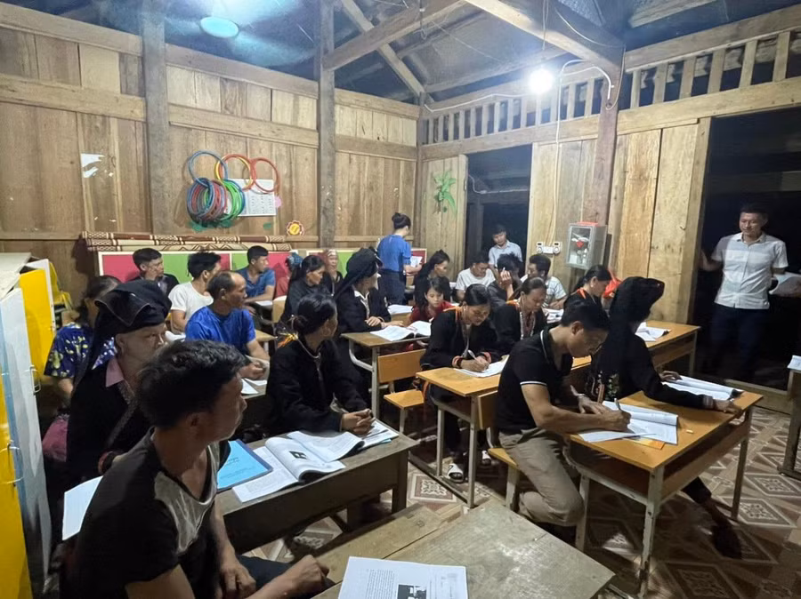 Công tác phổ cập giáo dục và xóa mù chữ luôn được các địa phương chú trọng.