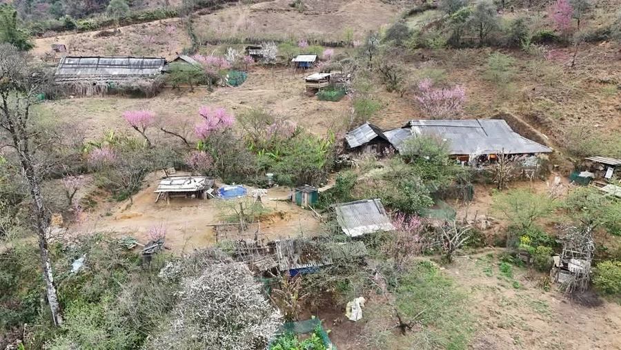 Lùng Cúng mang nét nguyên sơ, bình yên.