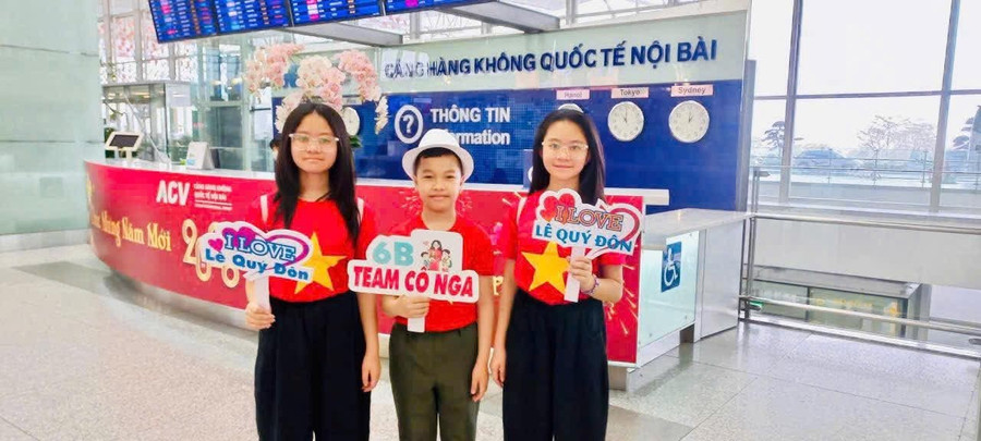 Ba em học sinh của Trường THCS Lê Quý Đôn.