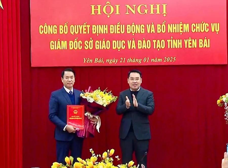 Ông Luyện Hữu Chung được bổ nhiệm làm Giám đốc Sở Giáo dục và Đào tạo tỉnh Yên Bái.