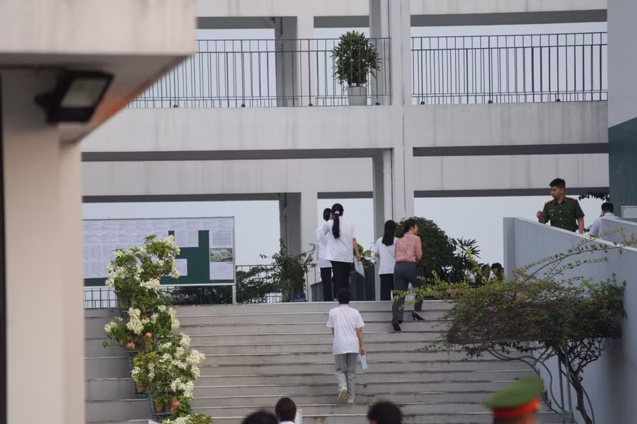1000053438.jpg