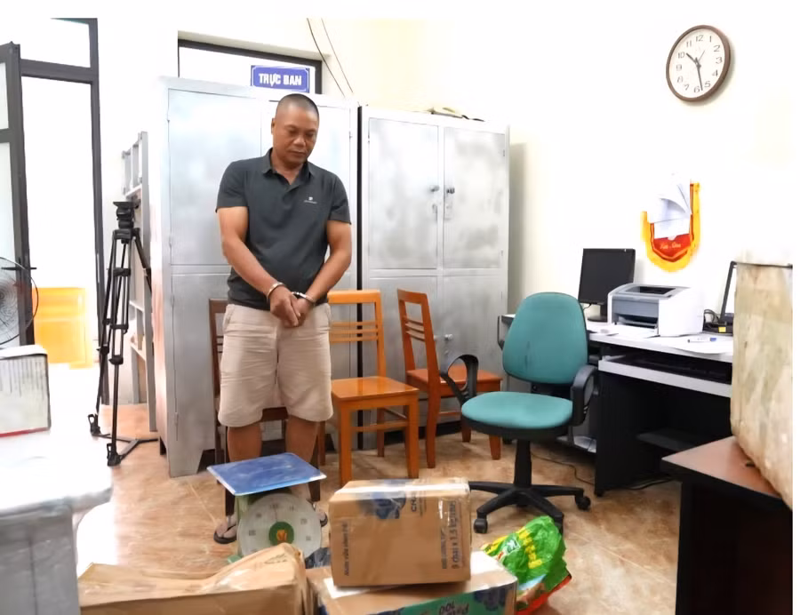 Lã Đức Dũng tại cơ quan CSĐT. (Ảnh: CAYB)