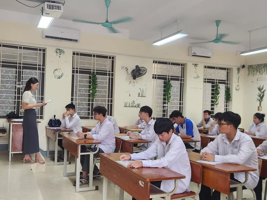 Đảm bảo các điều kiện cho kỳ thi tốt nghiệp an toàn, nghiêm túc.