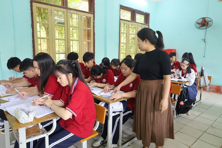 Cô giáo Lê Thị Phương được đánh giá là giáo viên có tâm huyết, trách nhiệm. img-9071.jpg