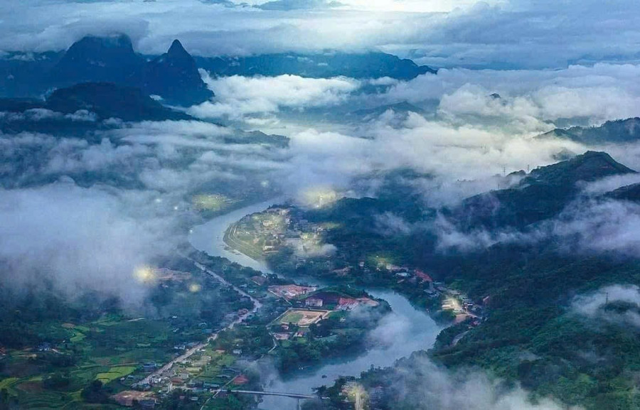 Phong cảnh như một bức tranh thủy mặc. 1000039973.jpg