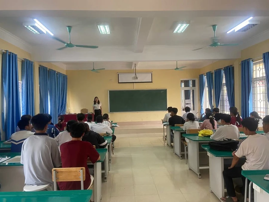 Học sinh cấp THCS được trang bị kiến thức, kỹ năng sẵn sàng cho kỳ thi tuyển sinh vào lớp 10.