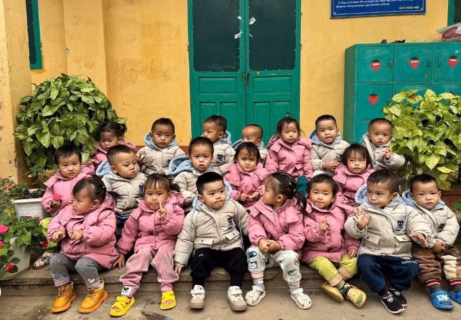 Các nhà trường tại huyện Mù Cang Chải chủ động giữ ấm cho học sinh. (Ảnh: NTCC)