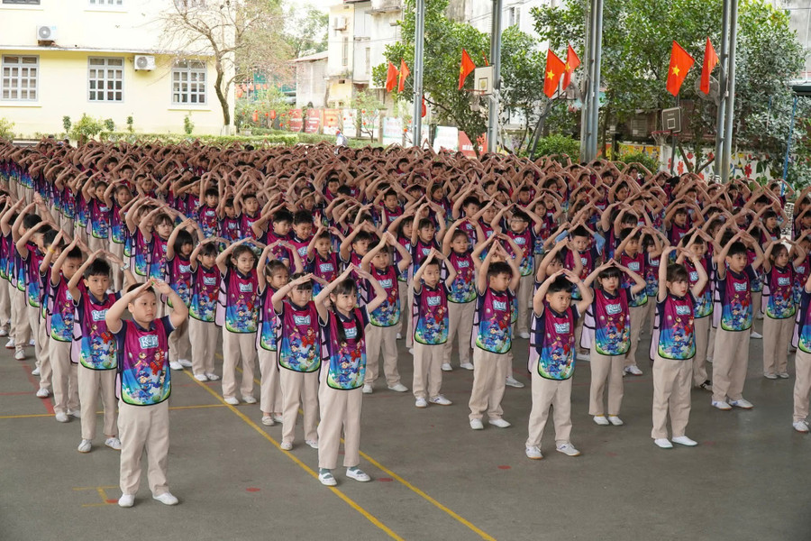 Hoạt động giúp các em nỗ lực rèn luyện và học tập.